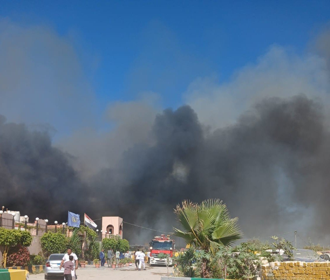 حريق منطقة البتروكيماويات في العامرية بالإسكندرية حريق منطقة البتروكيماويات في العامرية بالإسكندرية
