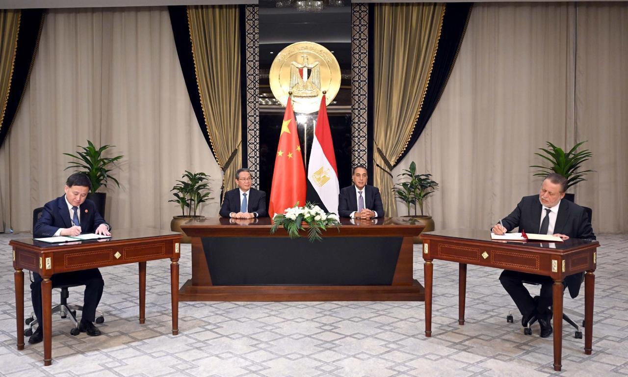 توقيع مذكرة تفاهم بين البنك المركزي المصري ونظيره الصيني توقيع مذكرة تفاهم بين البنك المركزي المصري ونظيره الصيني
