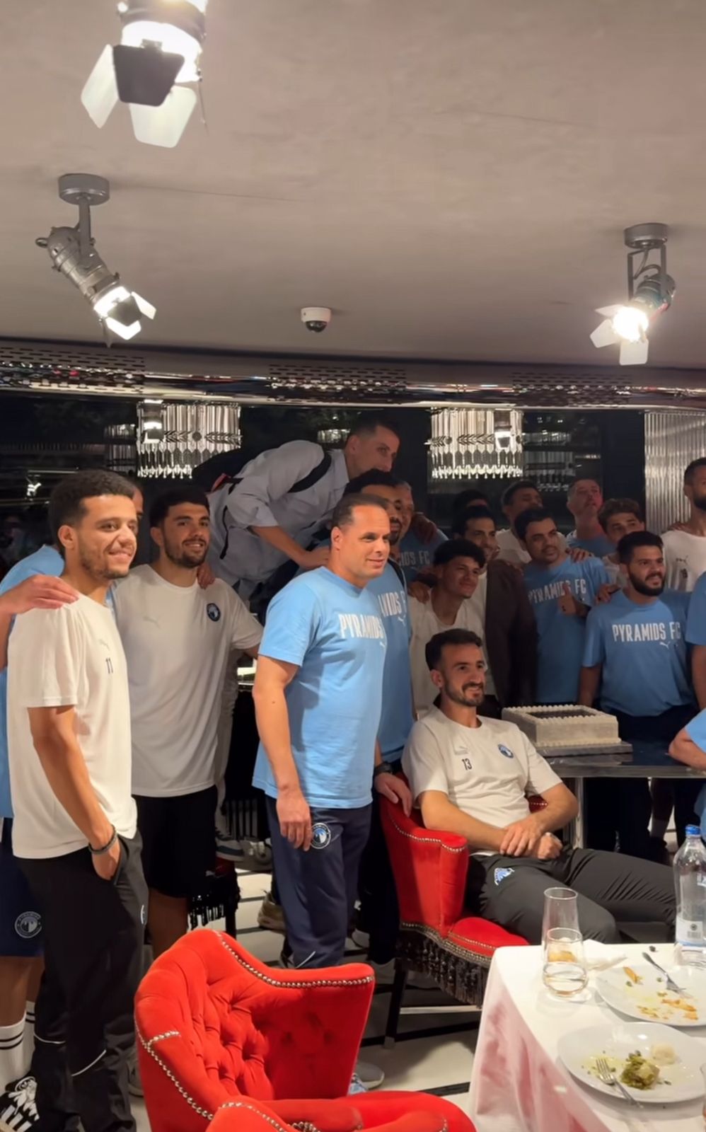 عشاء بيراميدز عشاء بيراميدز