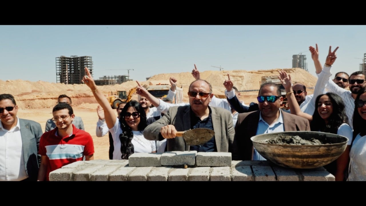 جولدن تاون تنطلق بقوة (1)