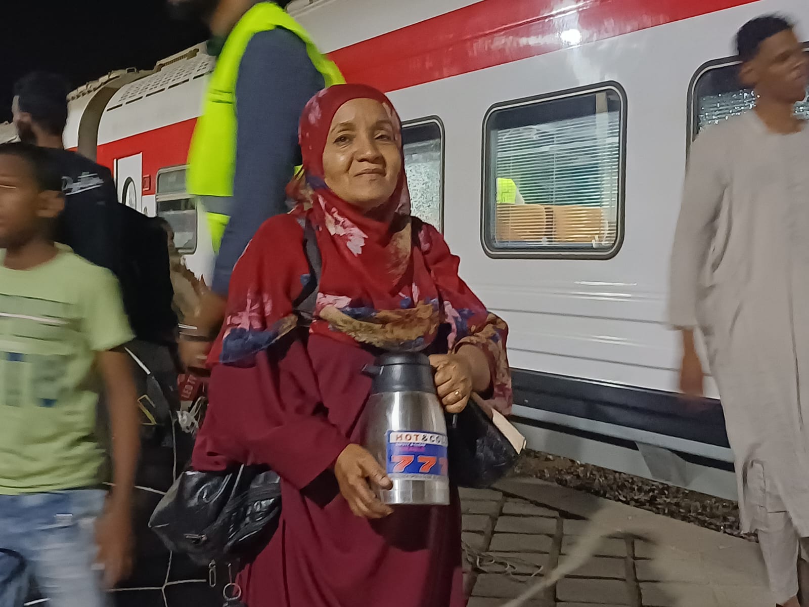 وصول قطار الأشقاء السودانيين (6) وصول قطار الأشقاء السودانيين (6)