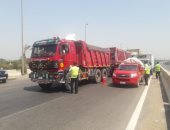 الداخلية تكشف تفاصيل اصطدام سيارة بأخرى والسير عكس الاتجاه manshetat