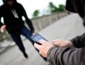 الداخلية تضبط لصوص الهواتف فى المقطم manshetat