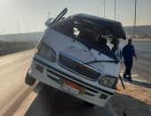 آخر تحديث.. إصابة 6 اشخاص إثر انقلاب ميكروباص فى العجوزة