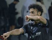 آخر تحديث.. كيف يفكر الأهلى فى مصير أحمد عبد القادر بالموسم الجديد؟