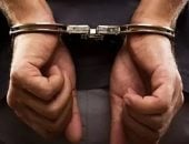 ضبط المتهمين بسرقة مبلغ مالي من شخص في الدقي manshetat