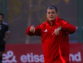 مصدر باتحاد الكرة أوسكار رويز رفض العرض الإماراتى ووقع عقدا جديدا مع الجبلاية manshetat