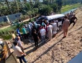 آخر تحديث.. مصرع 3 أشخاص وإصابة 8 آخرين فى حادث تصادم ميكروباص وجرار بكفر الشيخ صور