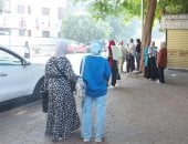 آخر تحديث.. طلاب الثانوية نظام قديم يتوافدون على لجان امتحانات الجيولوجيا والجبر وعلم النفس