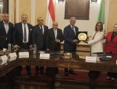 بروتوكول تعاون بين اتحاد التأمين وجامعة القاهرة لتأهيل الكوادر الاكتوارية manshetat