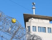 هرب داخل حقيبة القبض على سجين فر من سجن فرنسى بطريقة سينمائية manshetat