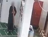 ضبط لص سرق عكازات كبار السن بمسجد فى أسيوط manshetat