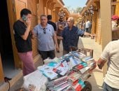 بدء نقل أكشاك الأزبكية لمكتبات جديدة بمحيط الحديقة صور manshetat