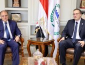 رئيس التنظيم والإدارة ورئيس هيئة الدواء المصرية يبحثان تعزيز التعاون المشترك manshetat