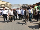 محافظ القاهرة يتفقد ميدان رمسيس ويوجه بمنع الانتظار الخاطىء صور manshetat
