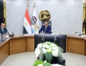 وزير قطاع الأعمال يجتمع بمجلس إدارة شركة النصر للإسكان والتعمير بتشكيله الجديد manshetat