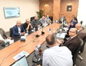 وزير الإسكان يواصل متابعة موقف مبيعات وتسويق المشروعات بالمدن الجديدة manshetat