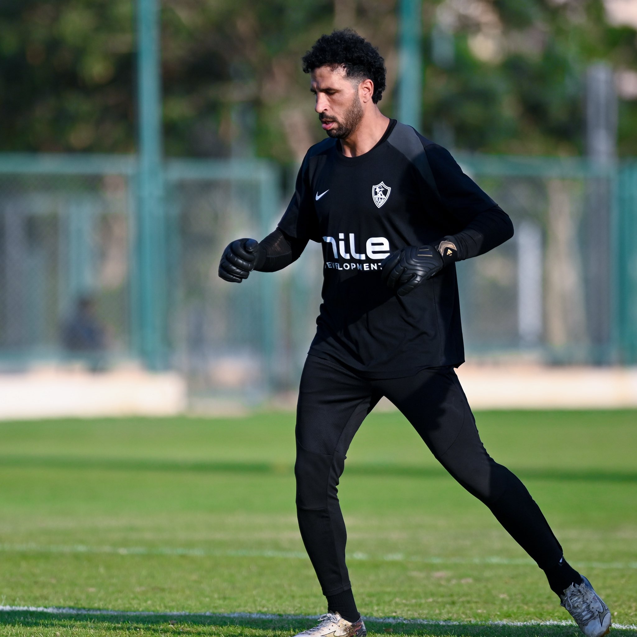 المهدى سليمان يواصل المران فى الزمالك المهدى سليمان يواصل المران فى الزمالك