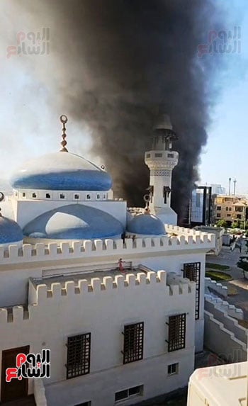 حريق فى دبى مول في الشيخ زايد (4) حريق فى دبى مول في الشيخ زايد (4)