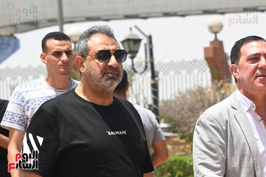 مجدي عبد الغني في جنازة وائل ابو حسين مجدي عبد الغني في جنازة وائل ابو حسين