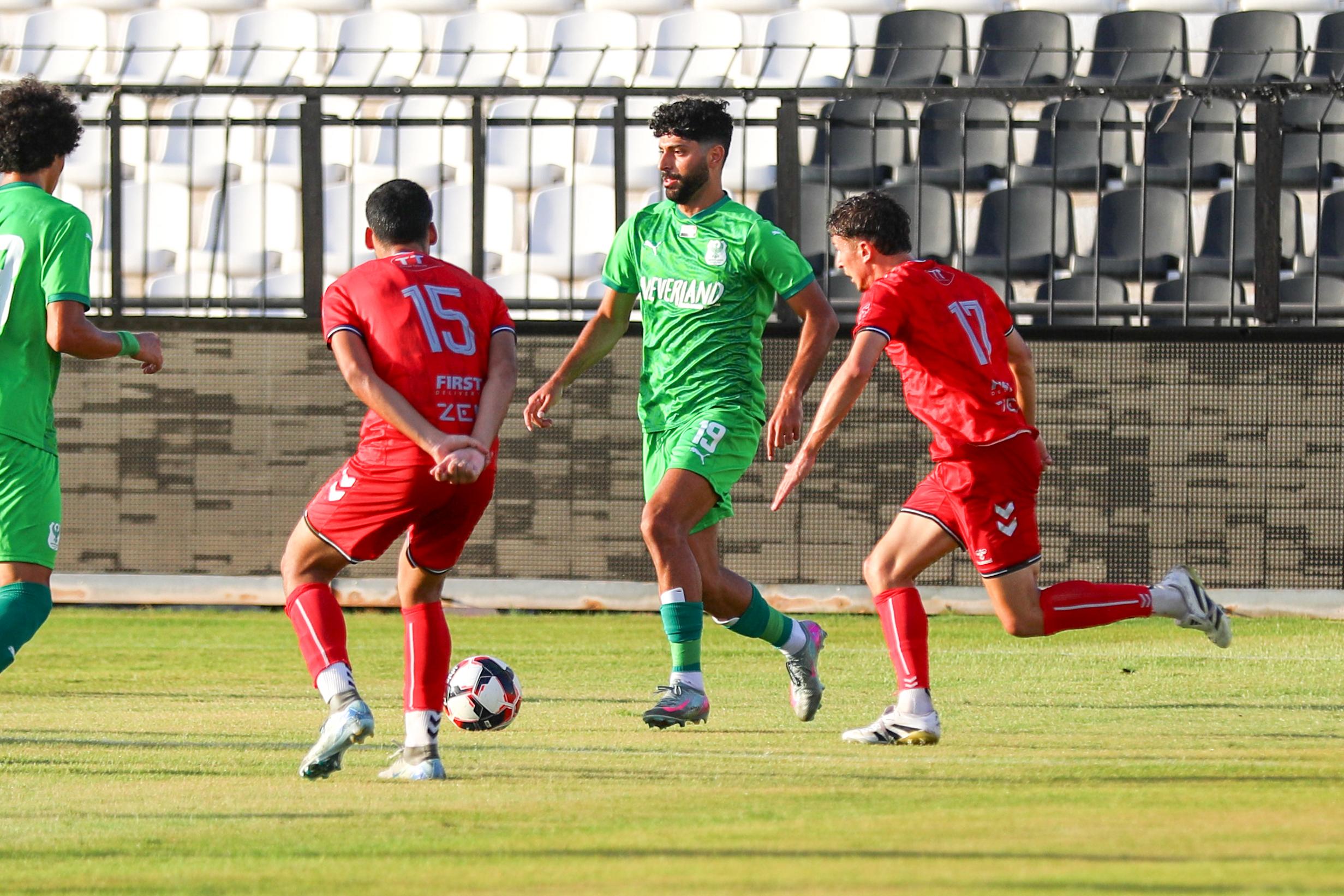 حسين فيصل لاعب المصري خلال ودية الصفاقسي حسين فيصل لاعب المصري خلال ودية الصفاقسي