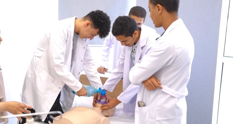 جامعة باديا تستقبل خبراء من جامعة تكساس لتدريب طلابها (7) جامعة باديا تستقبل خبراء من جامعة تكساس لتدريب طلابها (7)