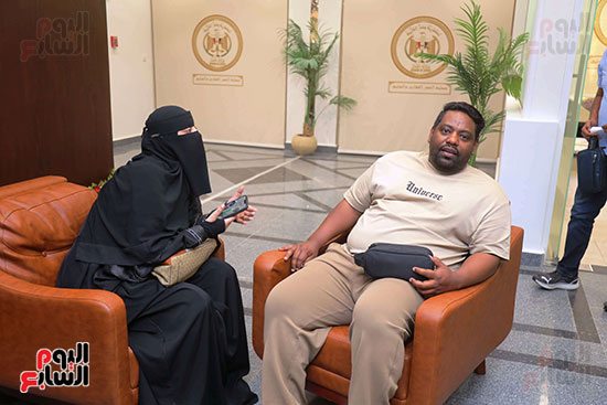 المكتب يستقبل الأجانب في العاصمة الإدارية المكتب يستقبل الأجانب في العاصمة الإدارية