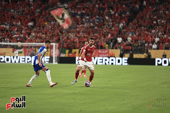 تريزيجيه خلال المباراة
