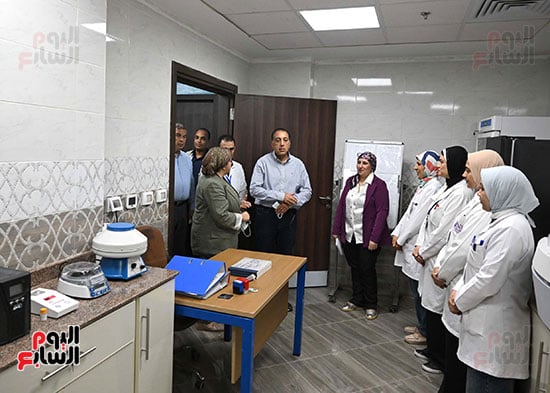 رئيس الوزراء يتفقد مستشفى شرق الإسكندرية (10) رئيس الوزراء يتفقد مستشفى شرق الإسكندرية (10)