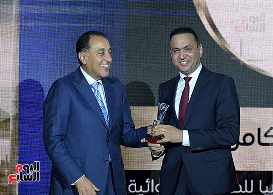 جانب من التكريمات جانب من التكريمات