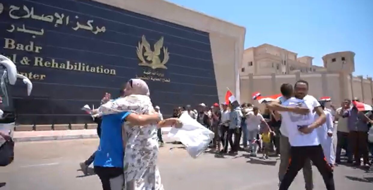 فرحة غامرة بالافراج عنهم (6) فرحة غامرة بالافراج عنهم (6)