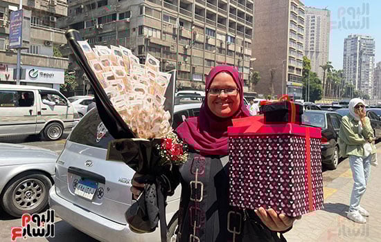 أسرة-فى-الجيزة-تحتفل-بابنتها-بعد-انتهاء-امتحانات-الثانوية-العامة-(8) أسرة-فى-الجيزة-تحتفل-بابنتها-بعد-انتهاء-امتحانات-الثانوية-العامة-(8)