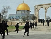 آخر تحديث.. مستوطنون إسرائيليون يقتحمون باحات المسجد الأقصى وسط حماية شرطة الاحتلال